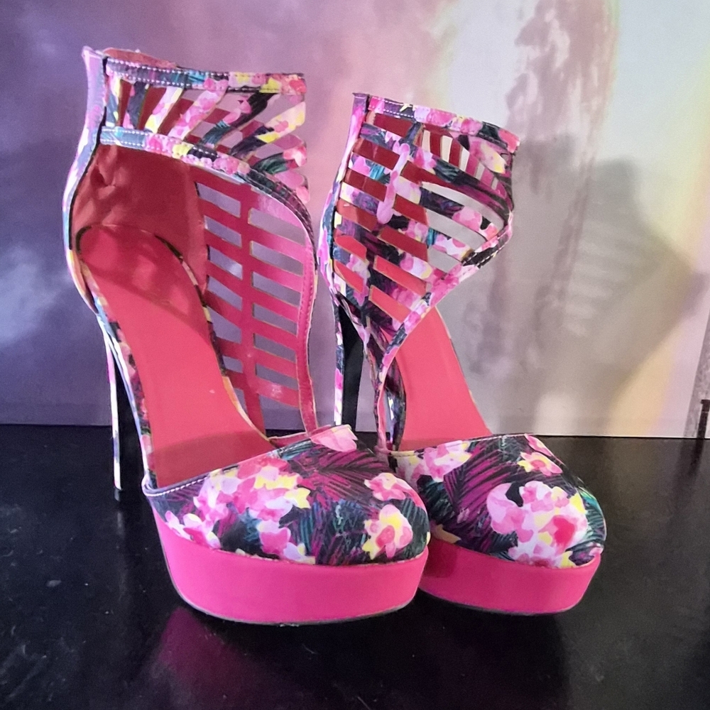 Qupid Sexy and Cute High Heels